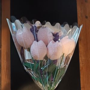 Tulpen  Handgemacht gehäkelte 1519